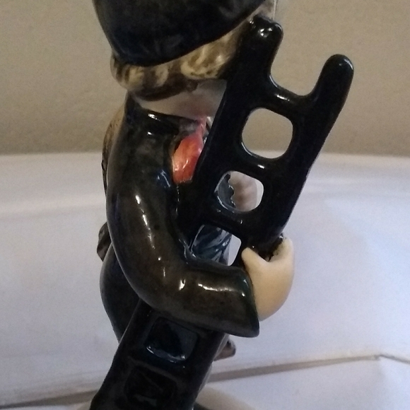 Excellent Hummel Chimney Sweep Figurine - Picture 3 of 8